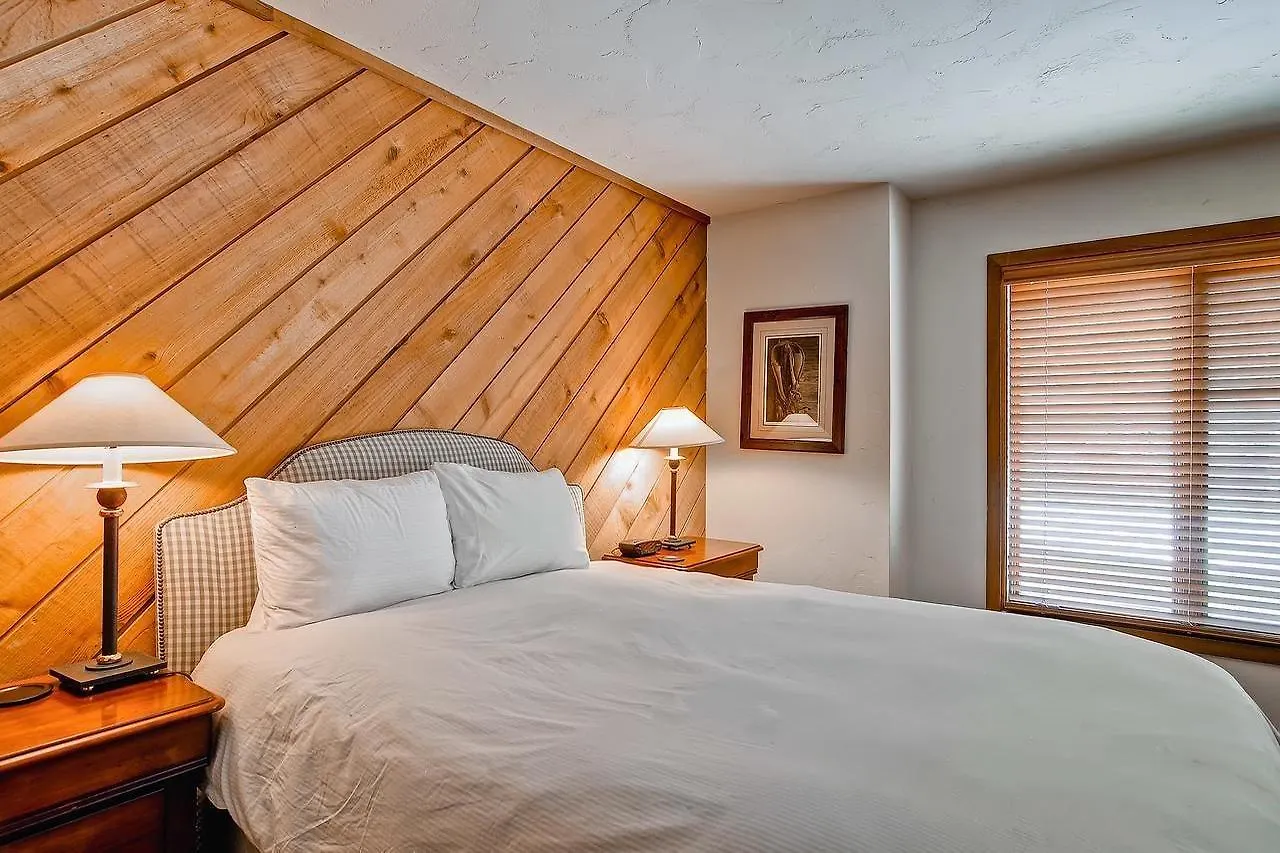 Ridgepoint Townhomes * Beaver Creek