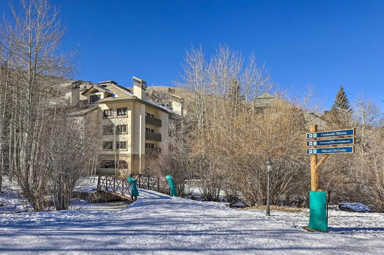 Apartment Ski-inandski-out With Mtn Views!