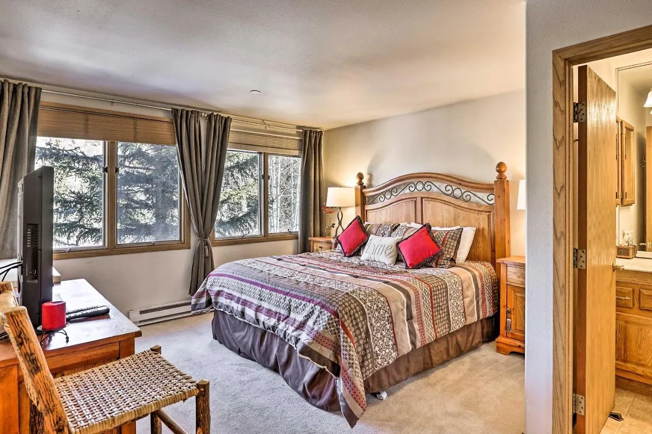 Ski-inandski-out With Mtn Views! Apartment