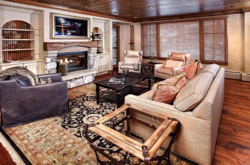 Elkhorn Lodge: Ski-in/ski-out With Village Access Apartment *