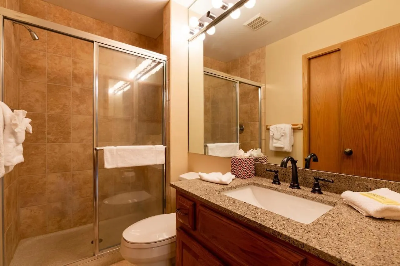 Apartment Townsend Place By Vail Realty