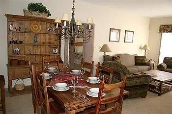 Borders By East West Hospitality Apart Otel