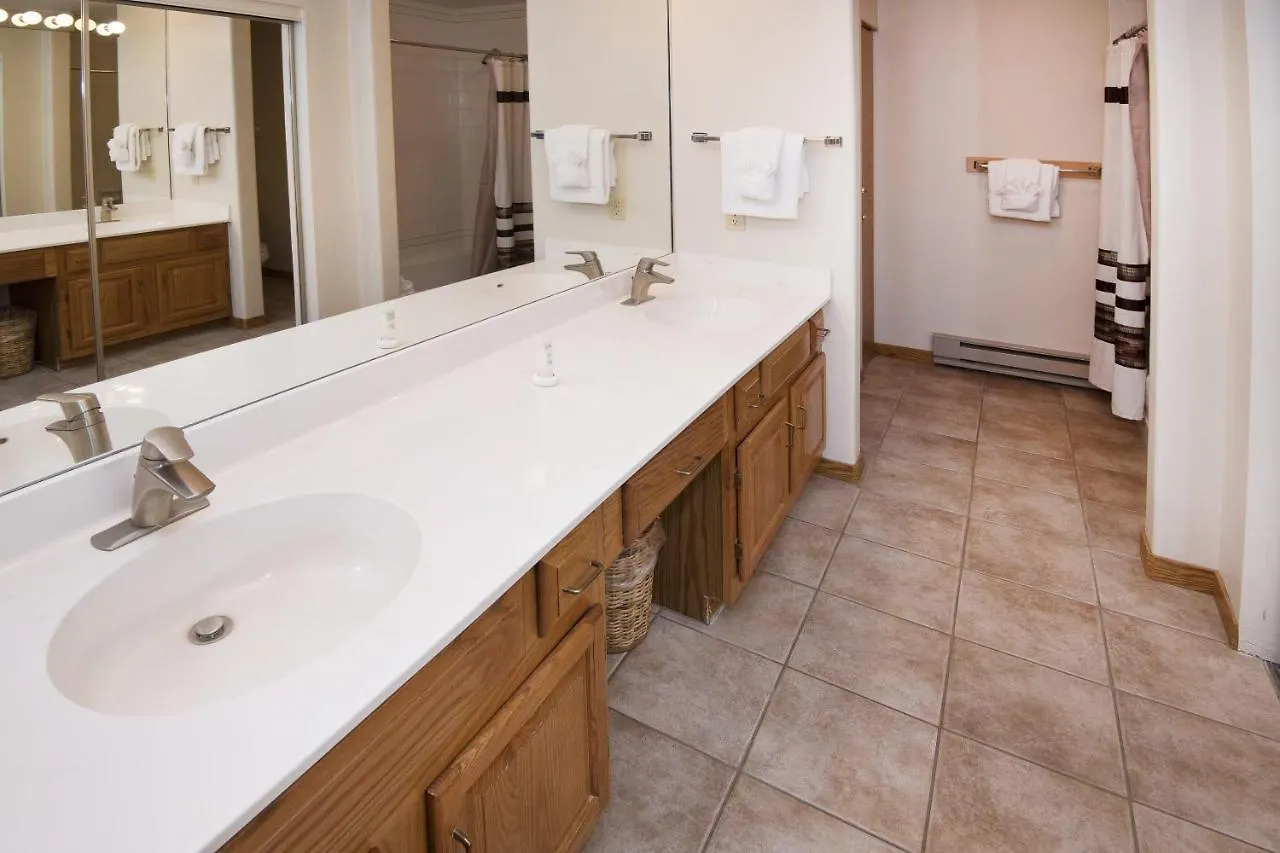 Apartment Townsend Place 206a *