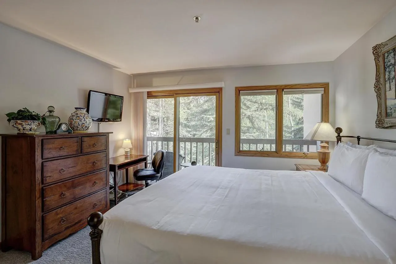 Newly Remodeled Spacious 1 Bedroom