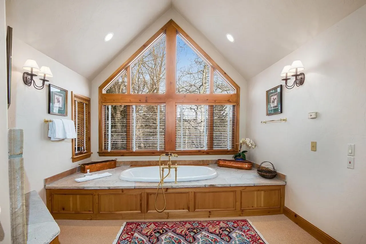 Holiday home 803 Holden Rd, *