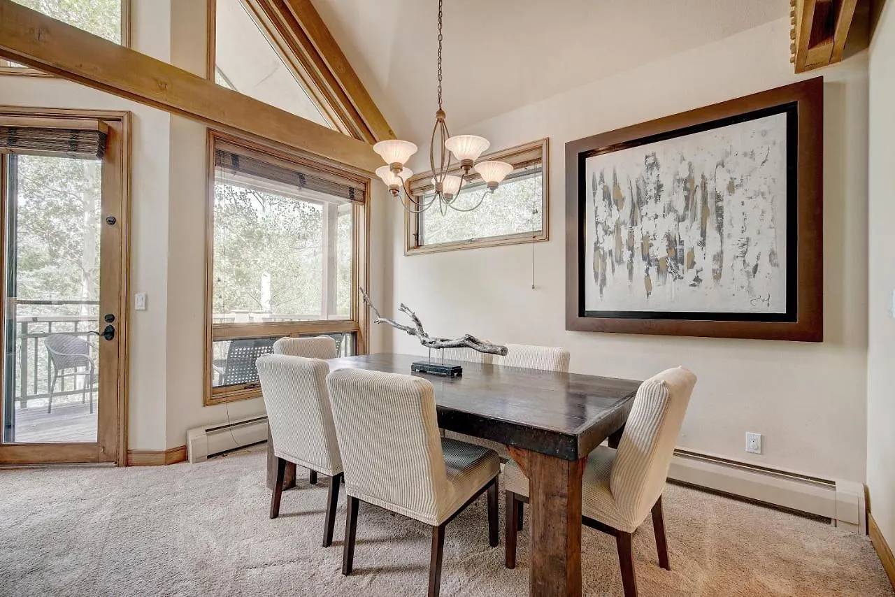Luxury 4 Bed Pines Townhome Amongst The Peace And Quiet Townhouse Holiday home *