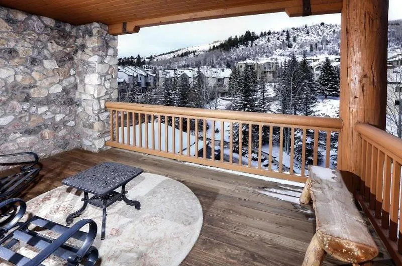 Apartment Elkhorn Lodge: Ski-in/ski-out With Village Access