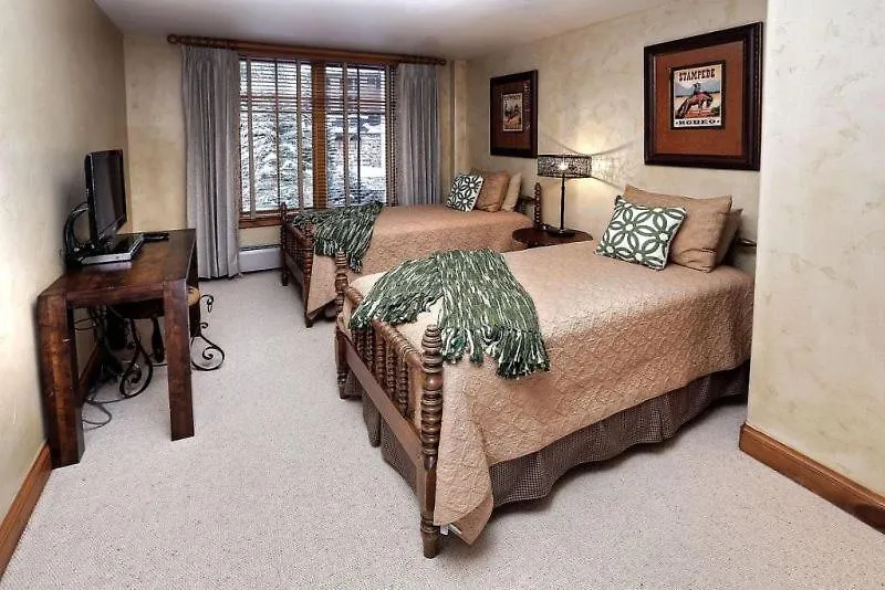 Apartment Elkhorn Lodge: Ski-in/ski-out With Village Access