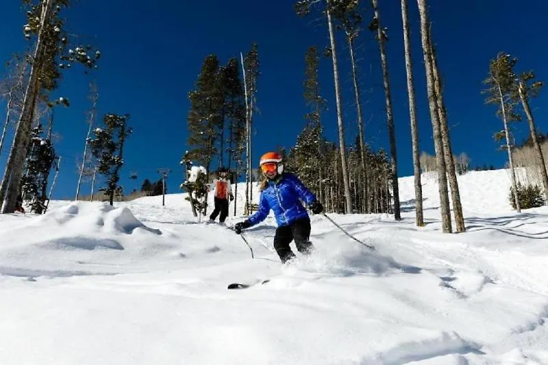 Apartment Ski-in Ski-out Condo: Slope-side With Indoor Pool Beaver Creek