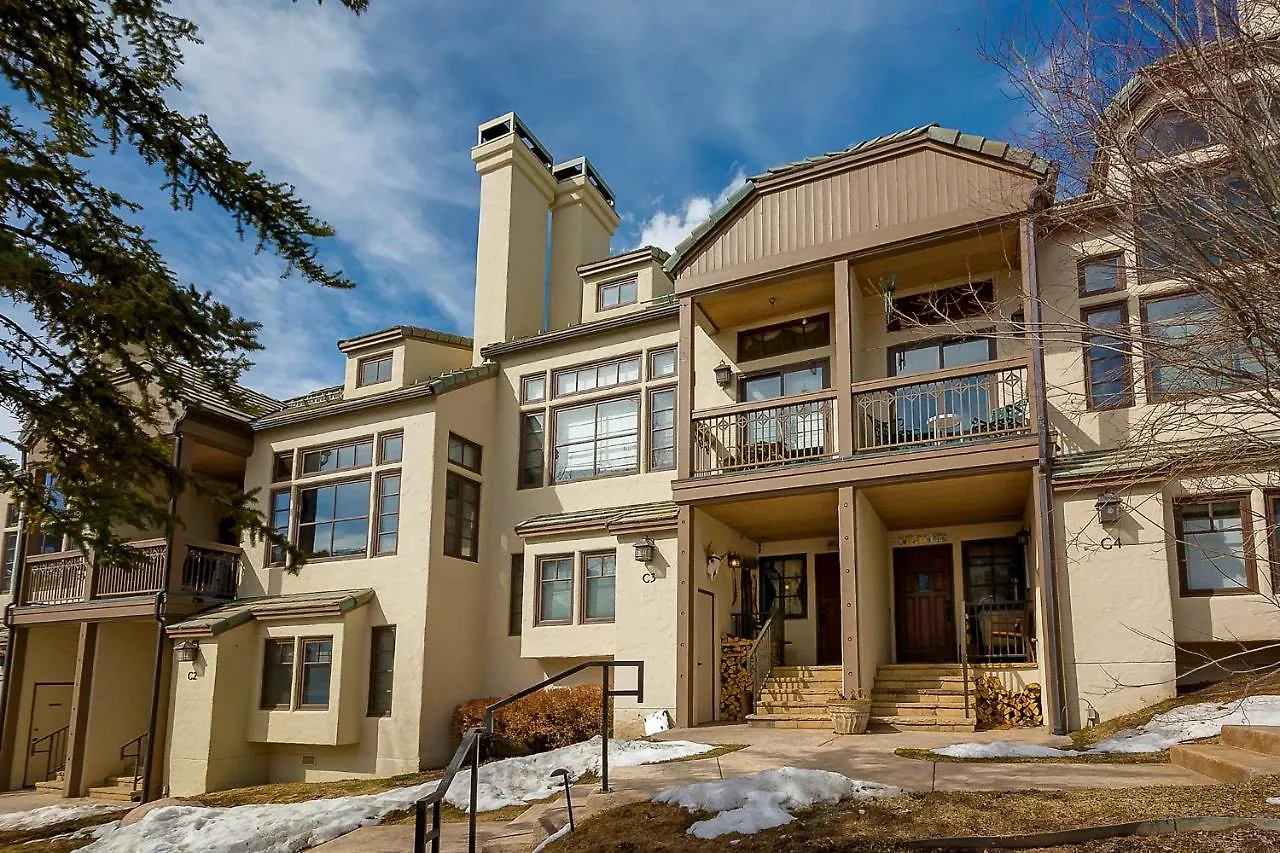 C3 Meadows Villa *