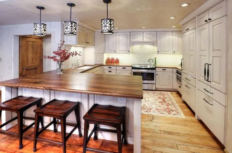 Elkhorn Lodge: Ski-in/ski-out With Village Access Apartment *
