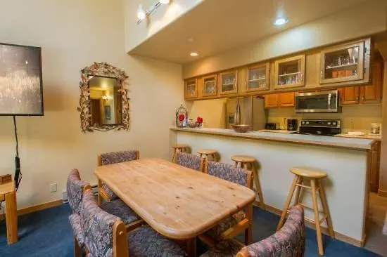 Townsend Place In Village Apartment *