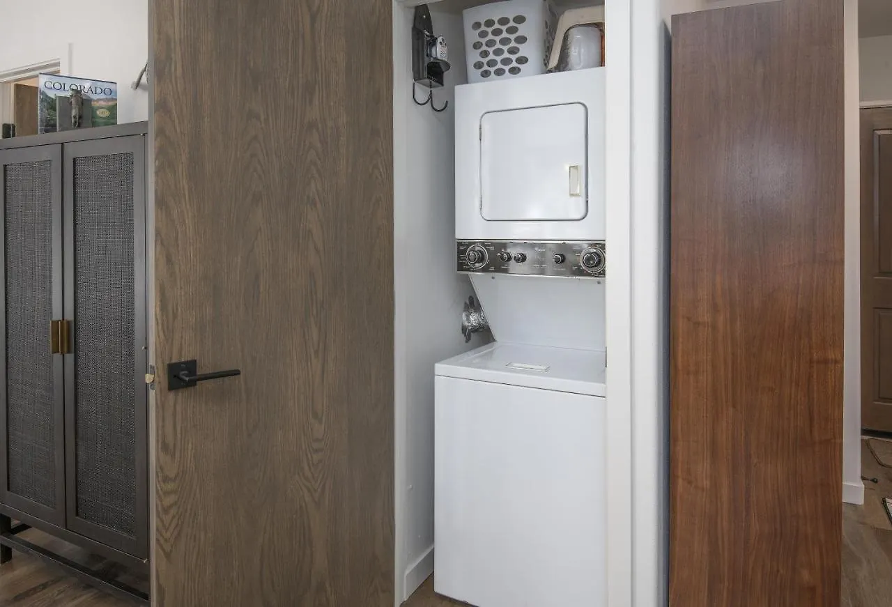 Townsend Place B202 Apartment *