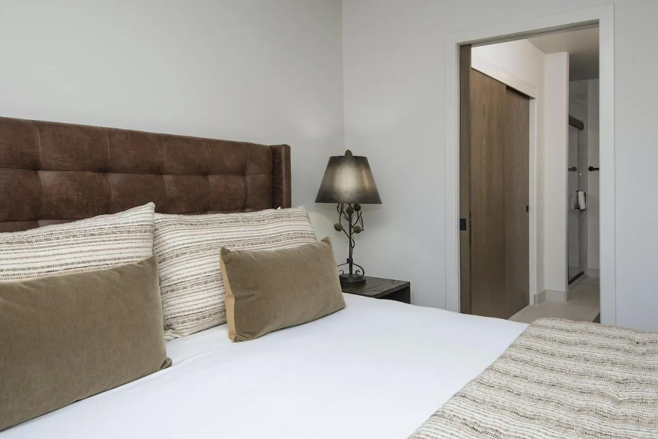 Townsend Place B202 Apartment