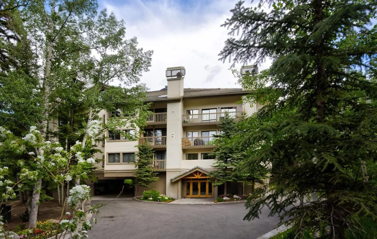 Townsend Place B202 Apartment *