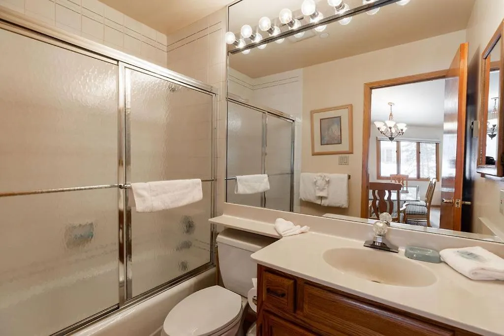 Apartment Townsend Place By Vail Realty *