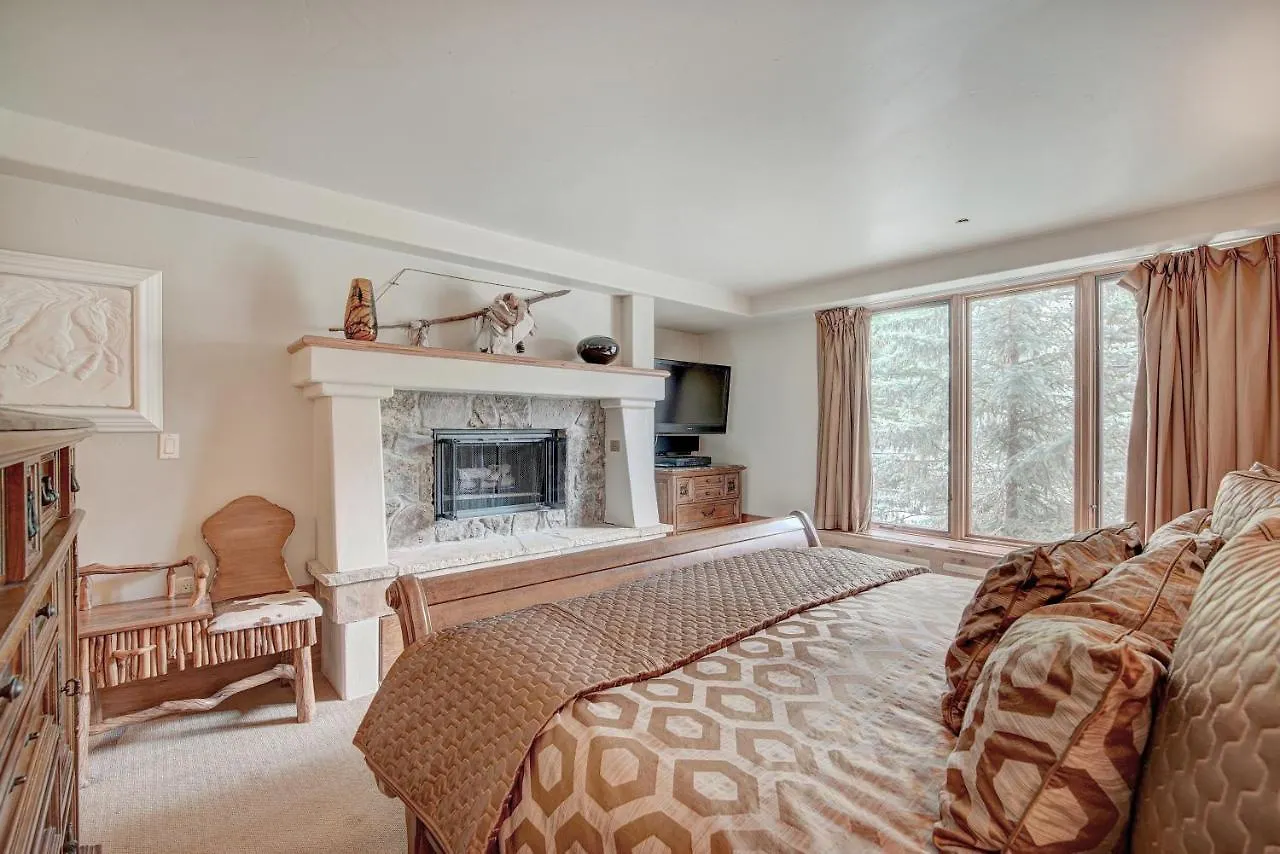 The Pines Lodge, A Rockresort Resort 4*