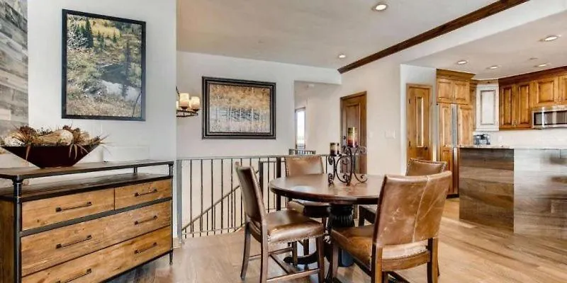 - Highlands Slopeside 3 Bedroom Apartment Beaver Creek