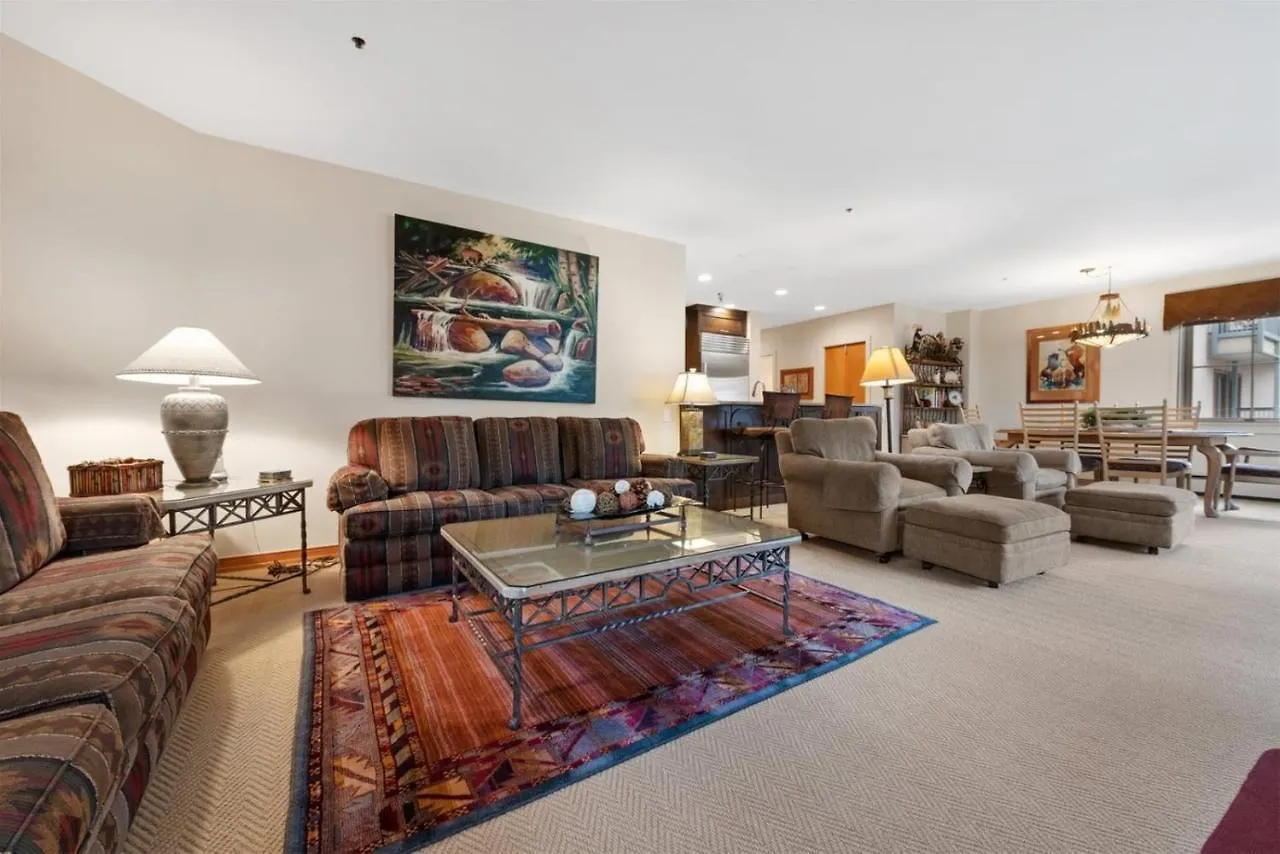 Centennial 2 Bedroom 17 Apartment