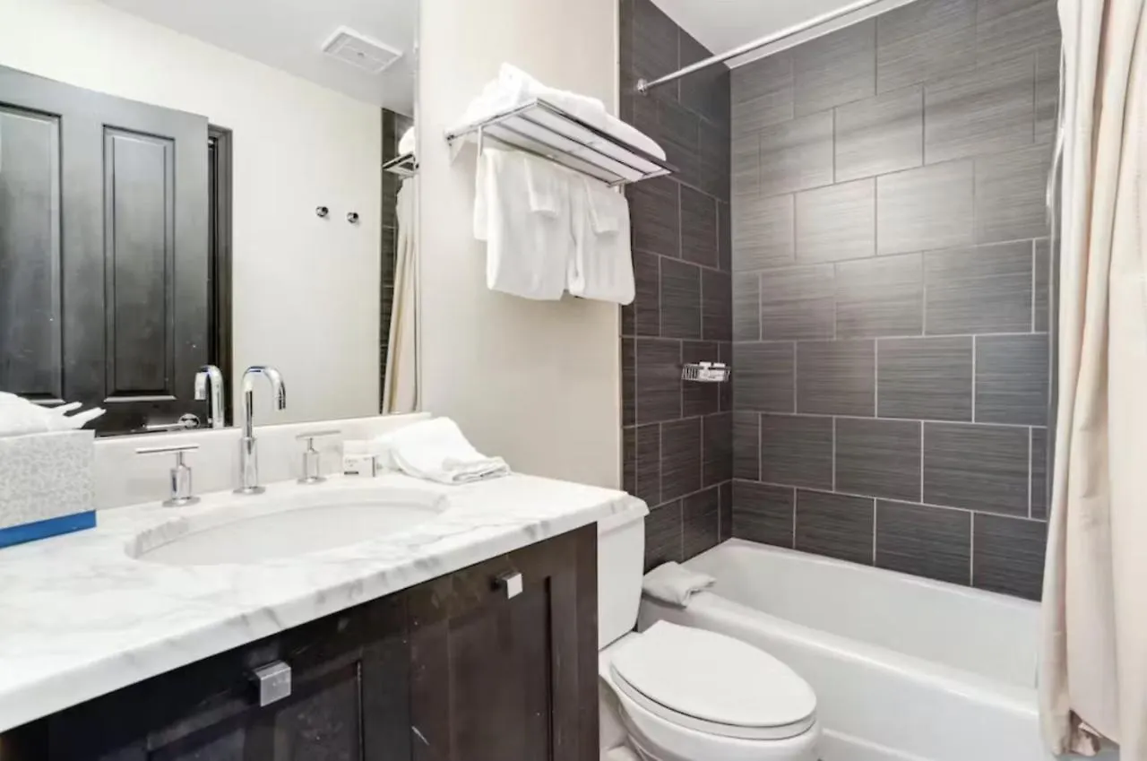 5 Bedroom Ski-in-ski-out Luxury Townhome In The Meadows Townhomes *
