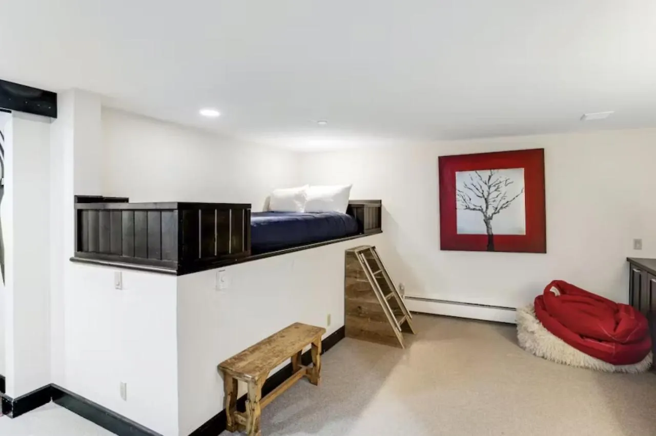 5 Bedroom Ski-in-ski-out Luxury Townhome In The Meadows Townhomes