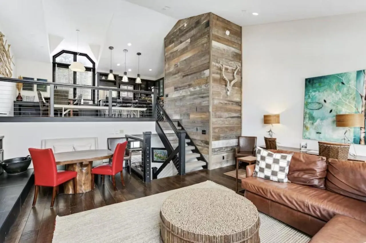 5 Bedroom Ski-in-ski-out Luxury Townhome In The Meadows Townhomes *