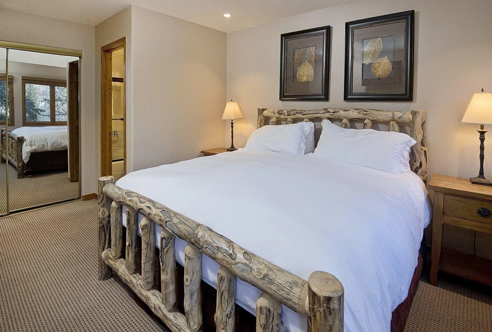 Lodge Townsend Place *