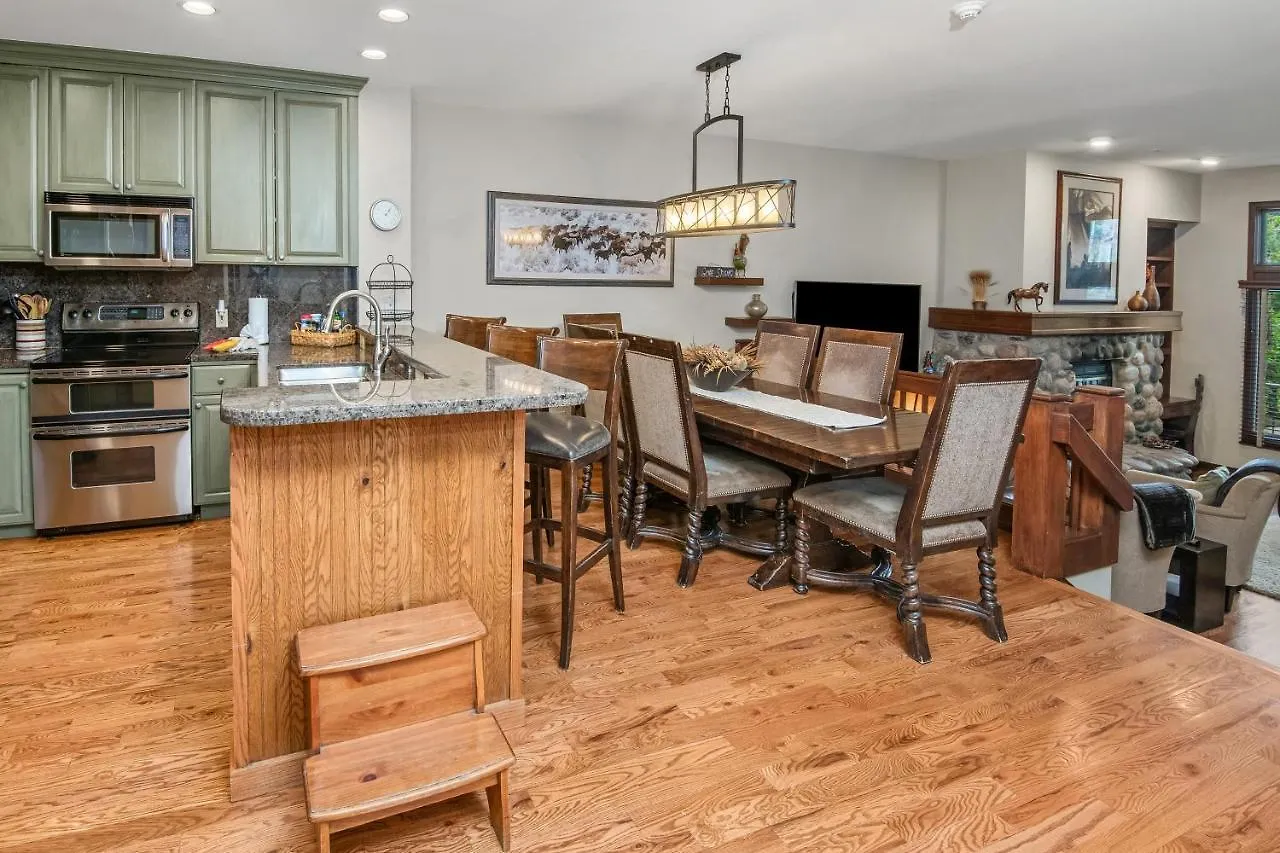 Apartment Highlands Slopeside Townhome #18 *