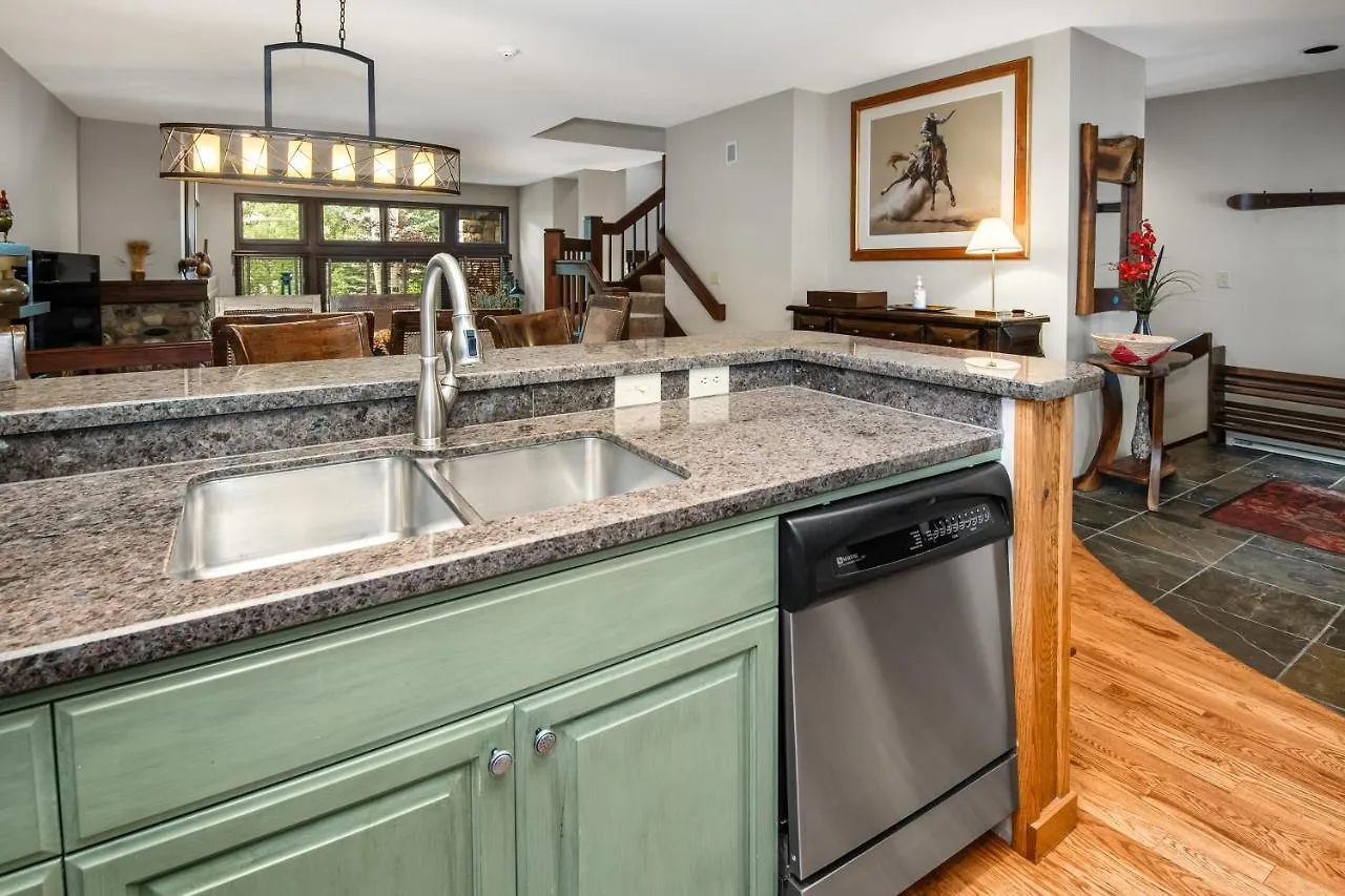 Apartment Highlands Slopeside Townhome #18 *