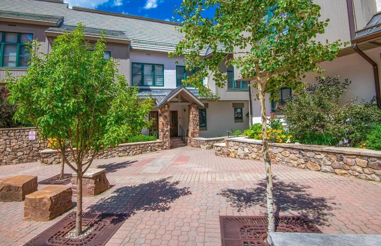 Highlands Slopeside Townhome #18