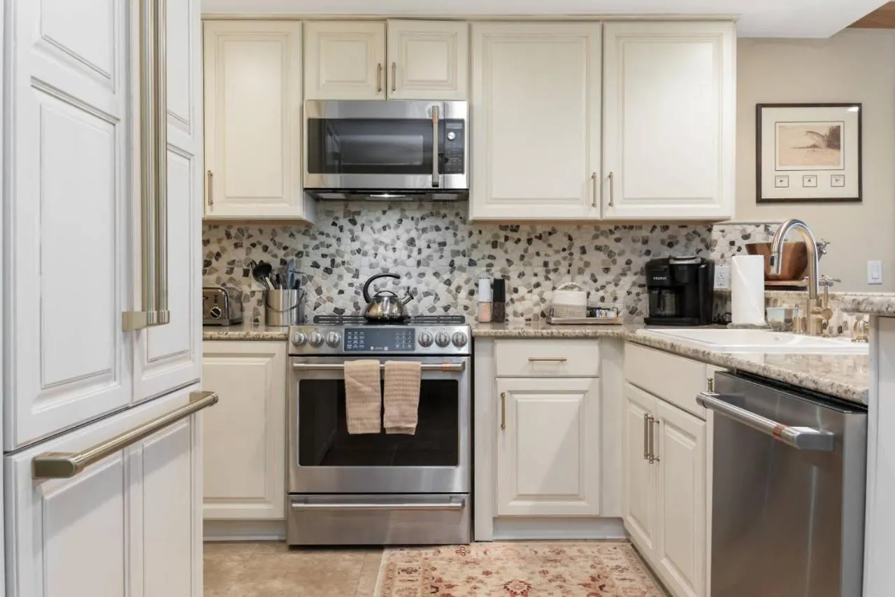 Holiday home Charter At E120 1br,2ba Beaver Creek