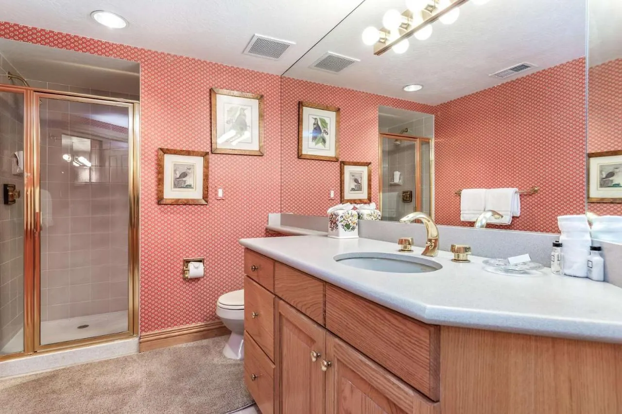 411 Holiday home