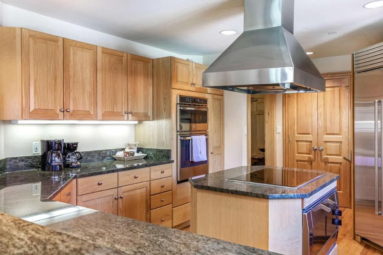 411 Holiday home