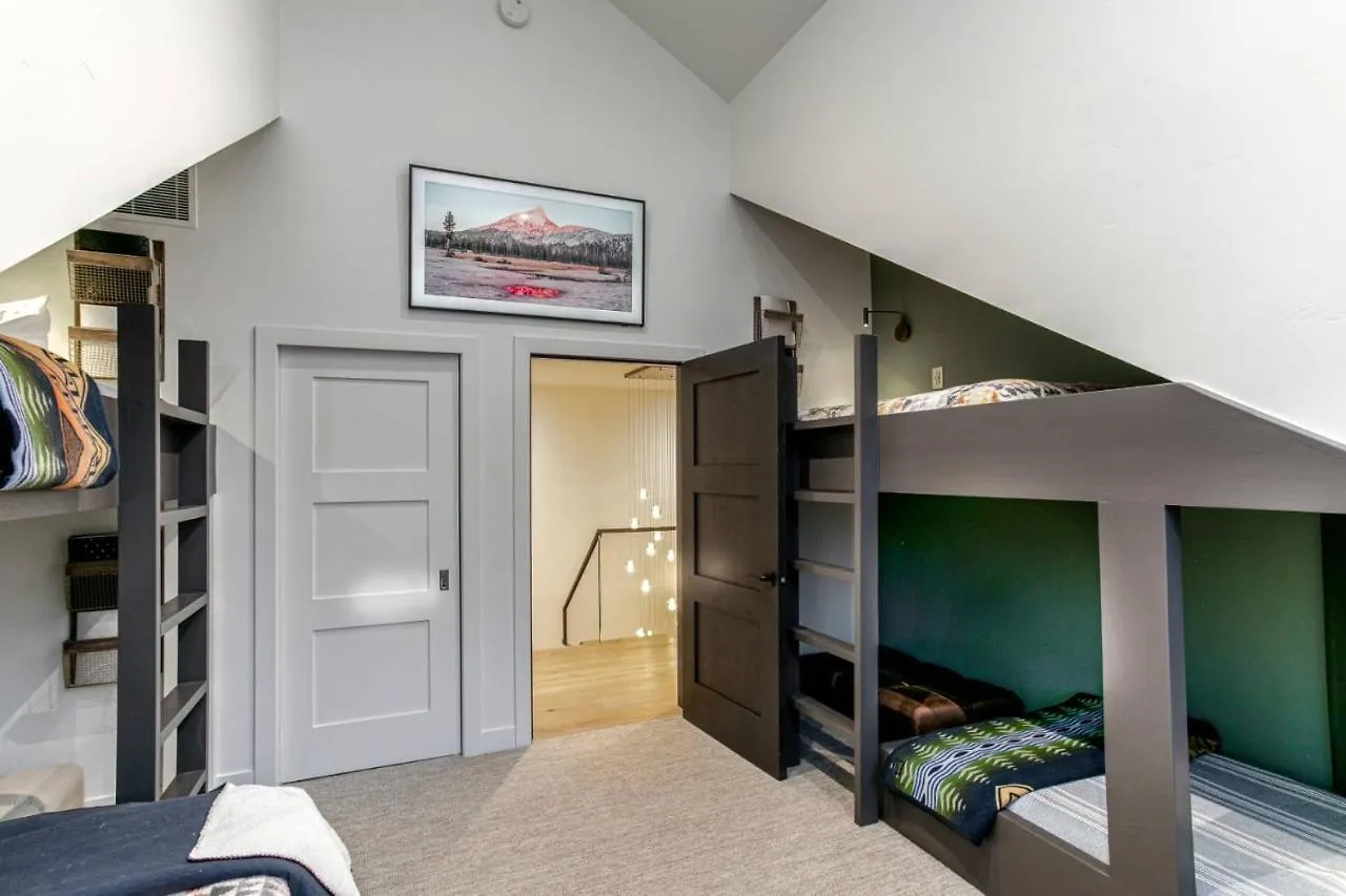 511 Holiday home *