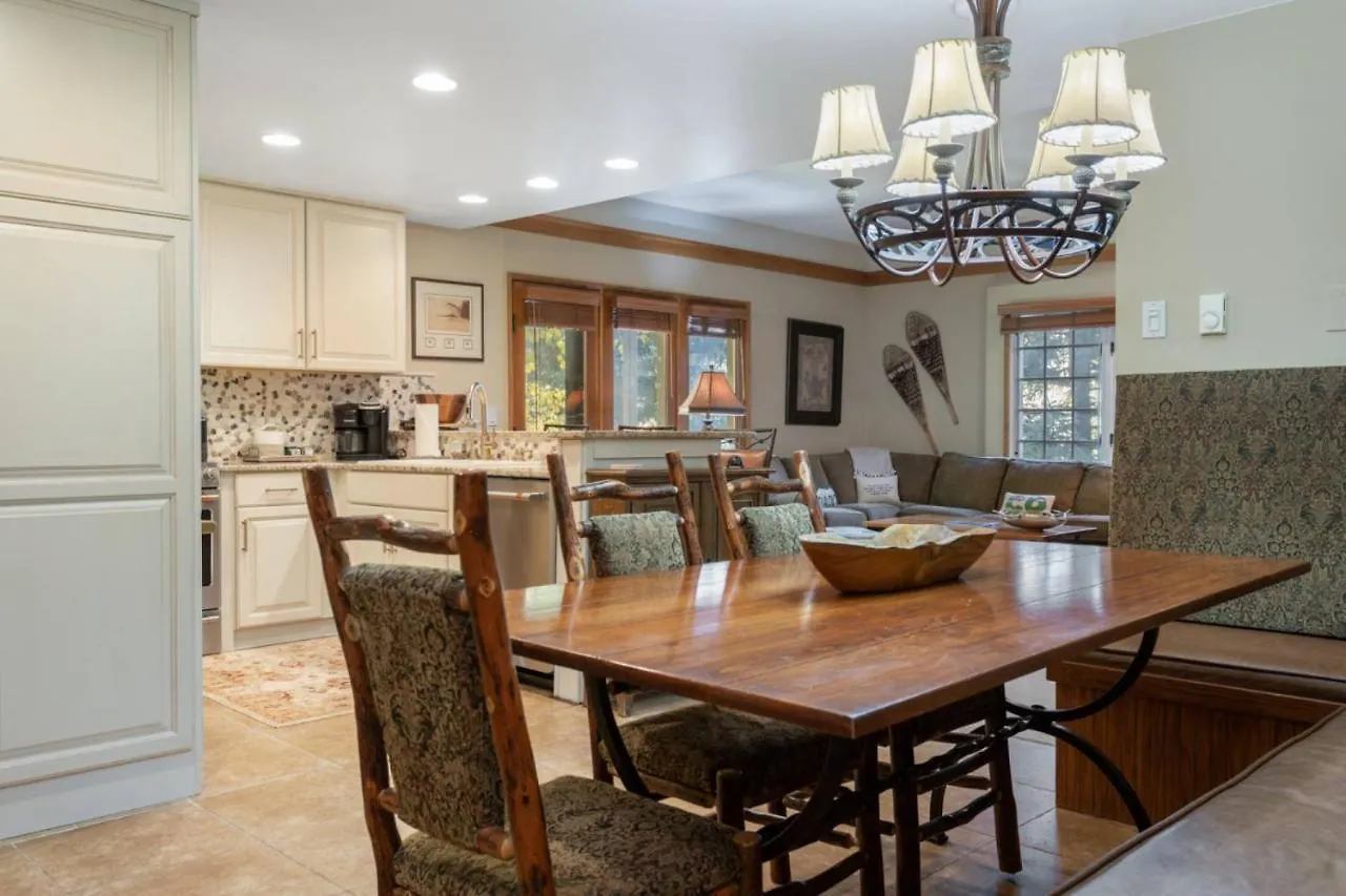 Holiday home Charter At E120 1br,2ba