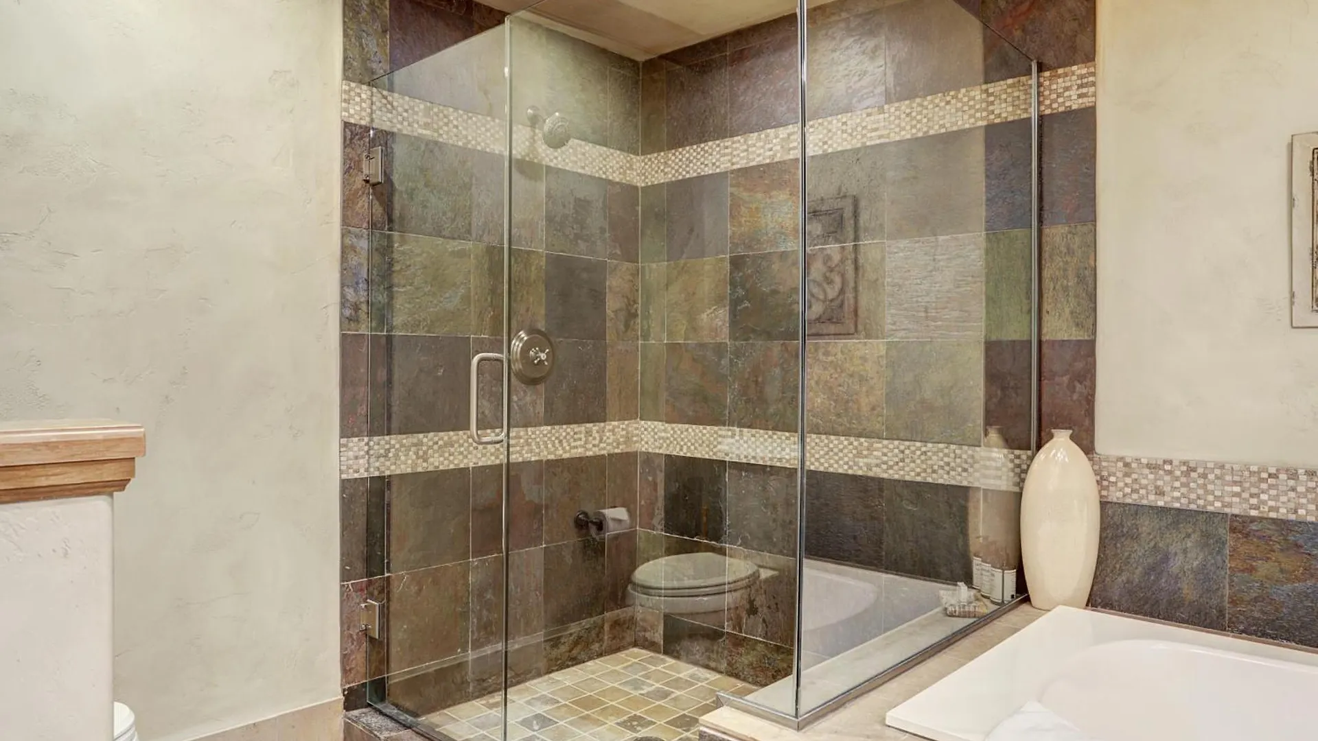 Luxurious 2 Bedroom 50 Feet From The Slopes! Apartment Beaver Creek