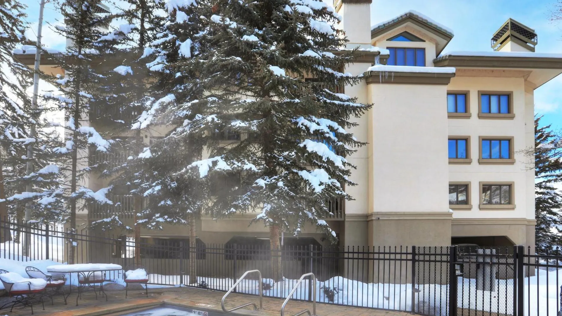 Townsend Place Lodge
