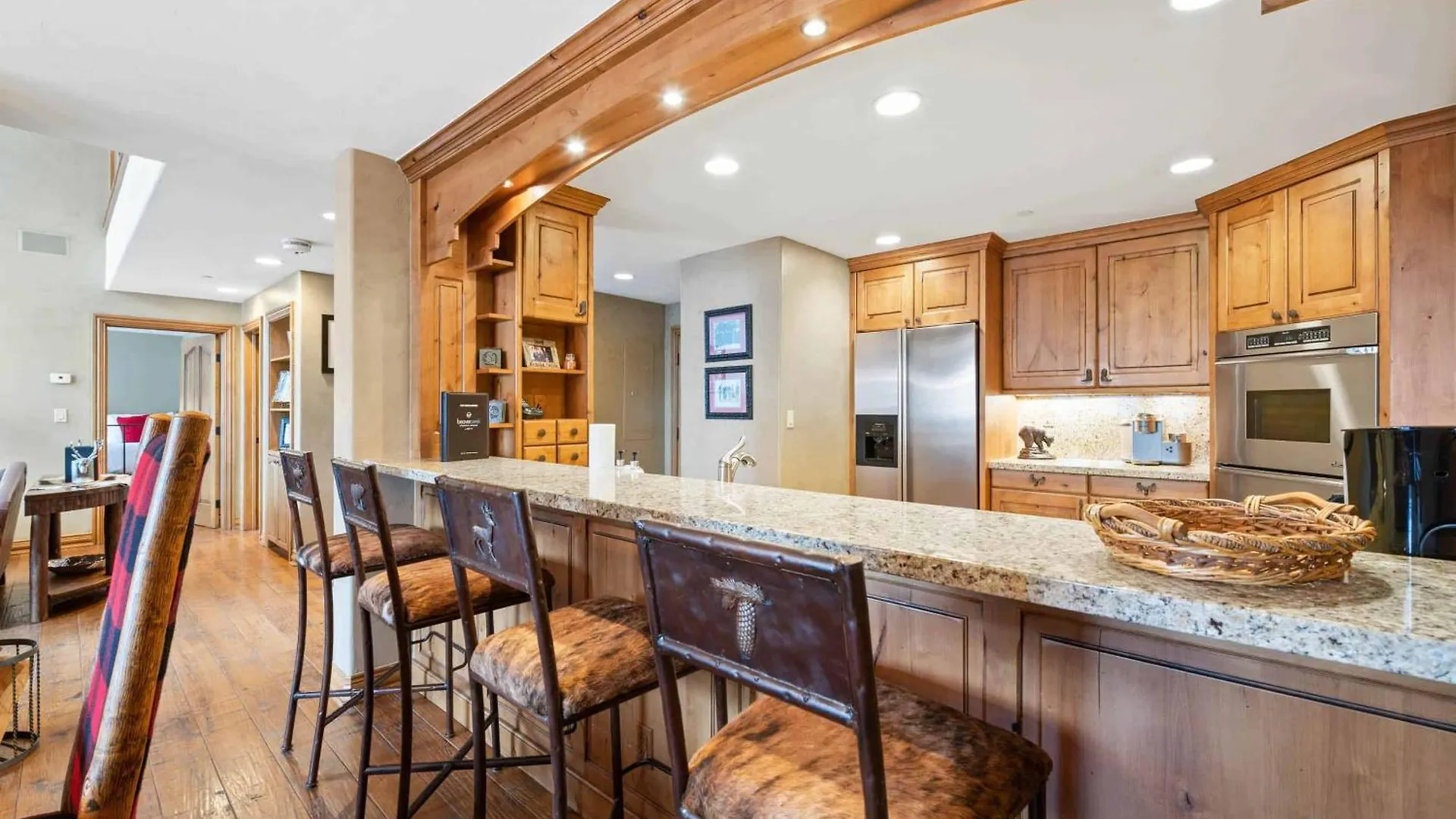 Oxford Court By East West Hospitality Apartment Beaver Creek