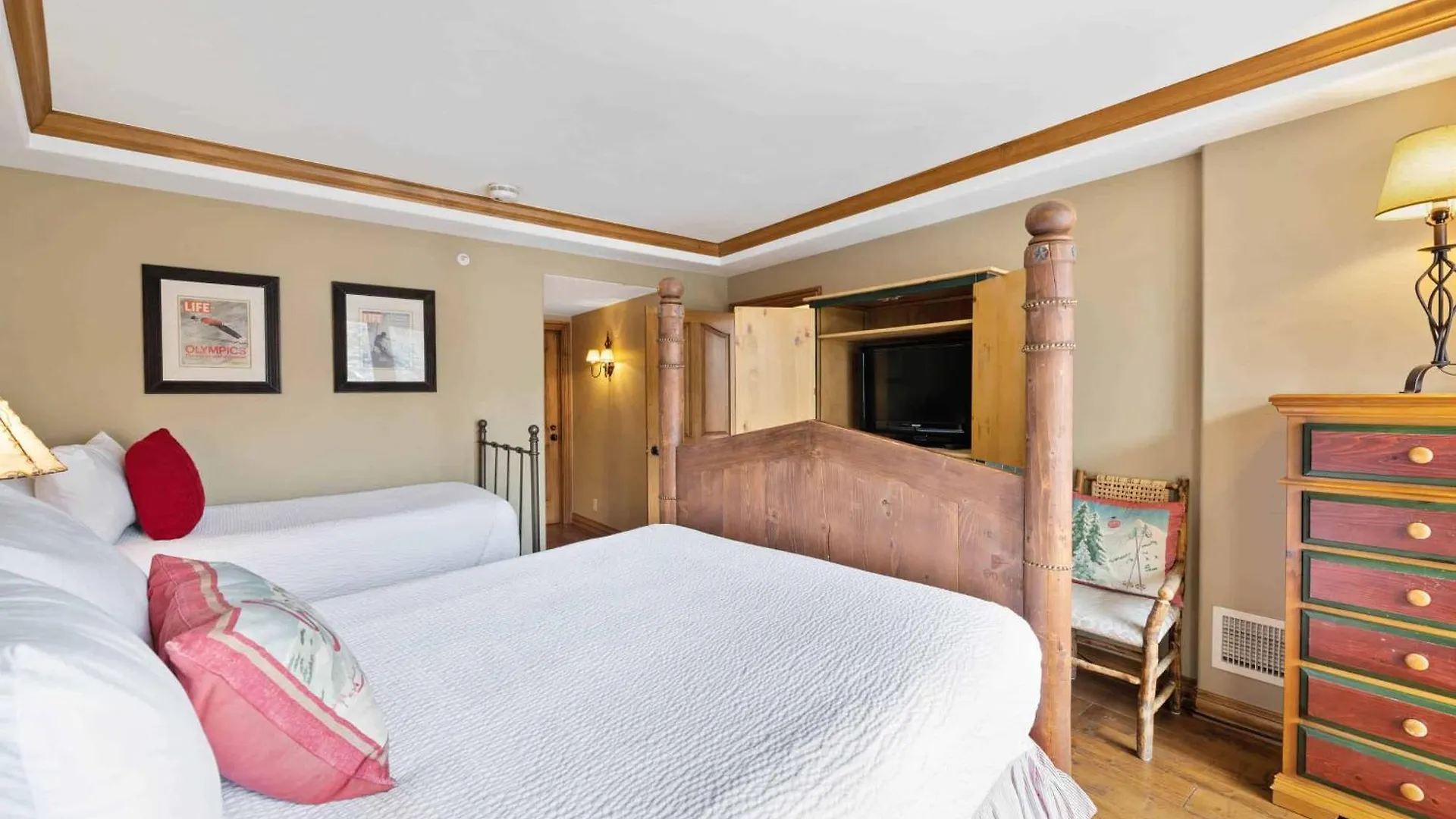 Oxford Court By East West Hospitality