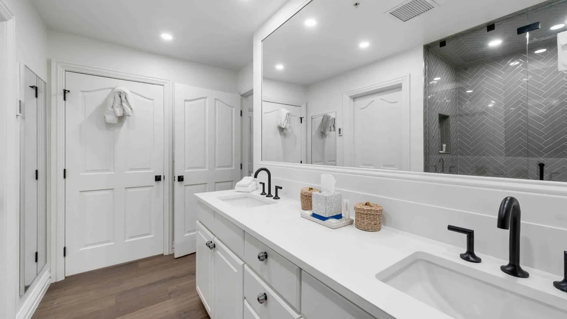 Apartment Oxford Court By East West Hospitality