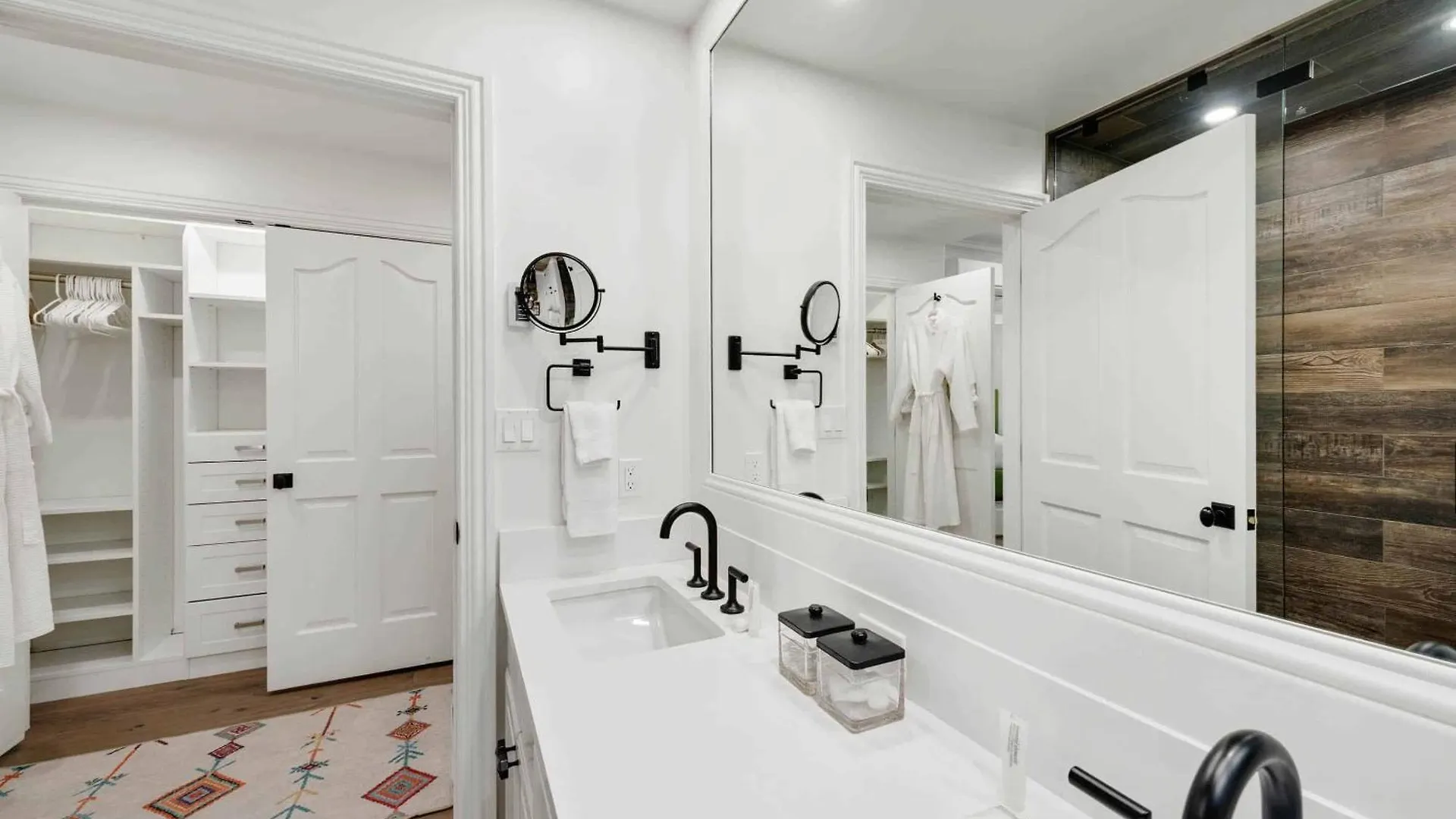 Oxford Court By East West Hospitality Beaver Creek