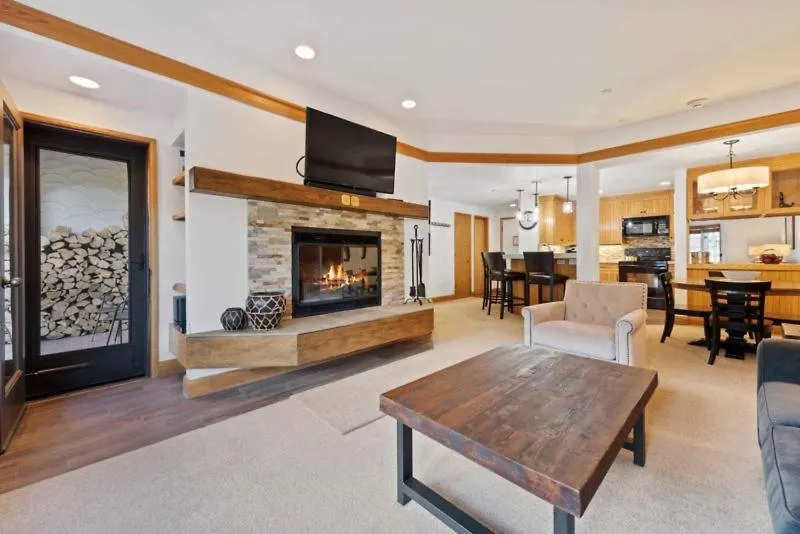 The Charter At B230 Apartment Beaver Creek