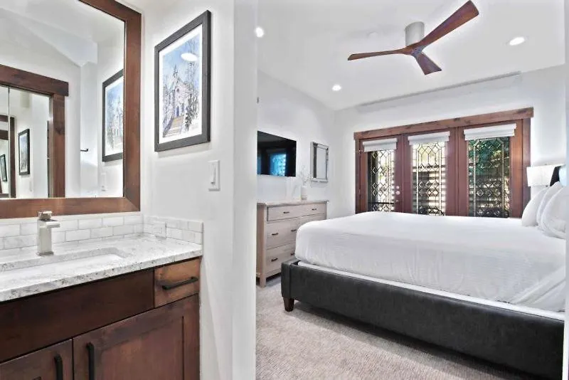 Apartment The Charter At A150 Beaver Creek
