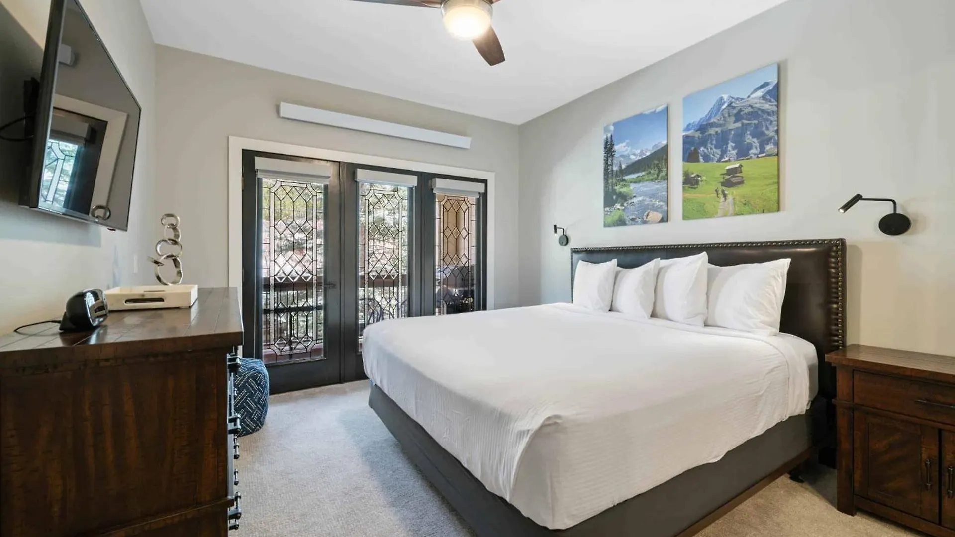 Apartment The Charter At A250 Beaver Creek