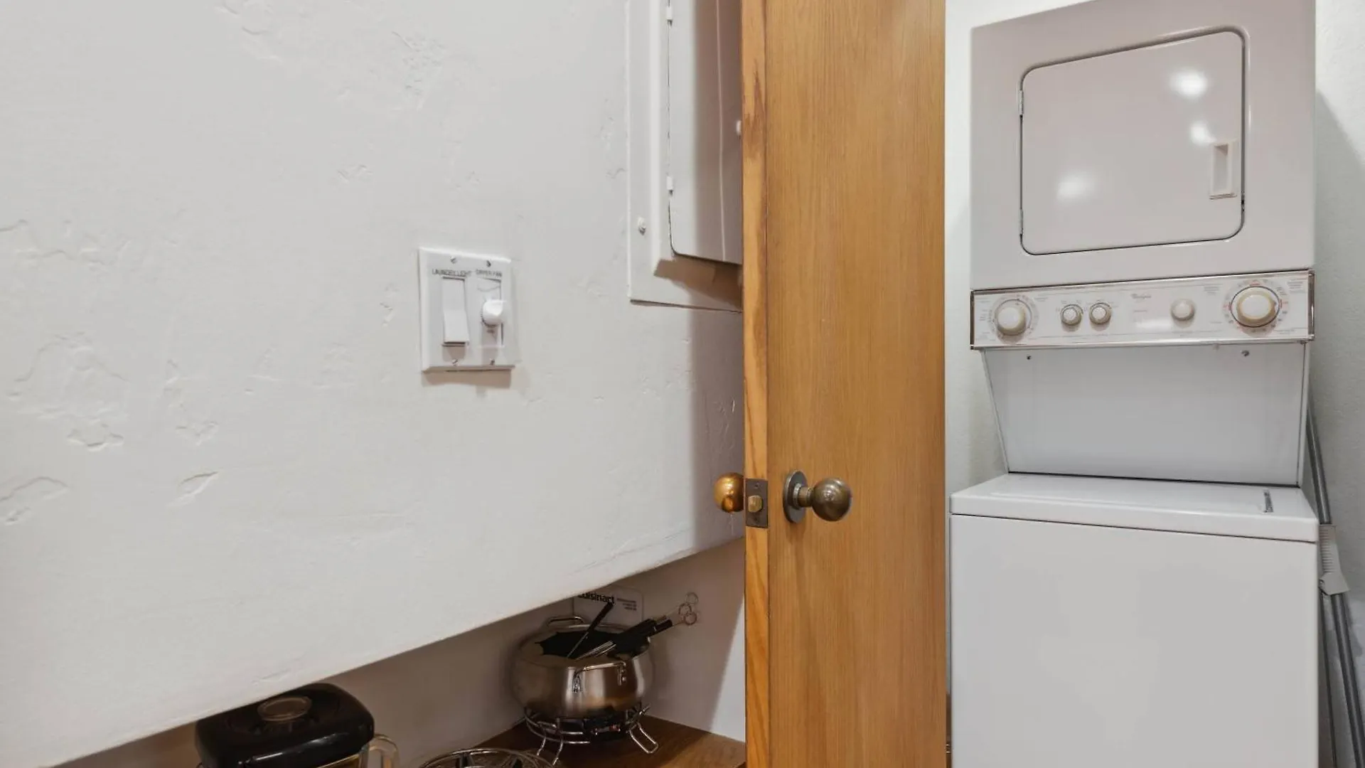 The Charter At A260 Apartment *