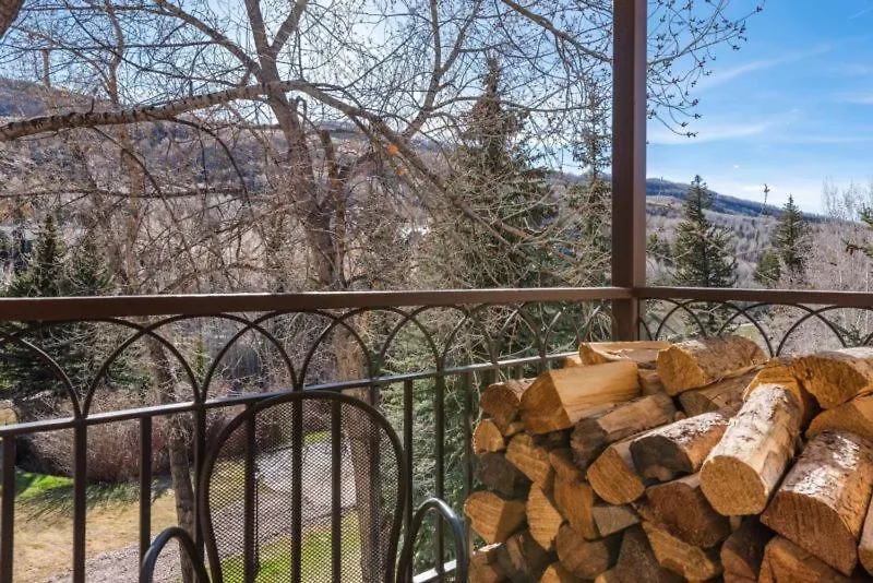 The Charter At E220 * Beaver Creek