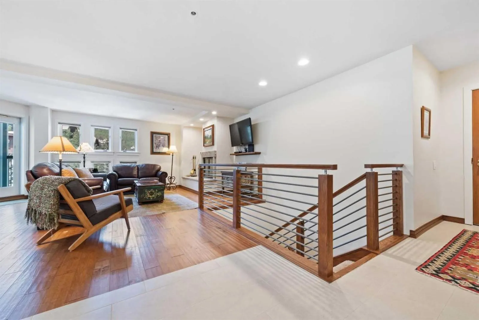 Village 2 Bedroom With In-out Access And Pool *