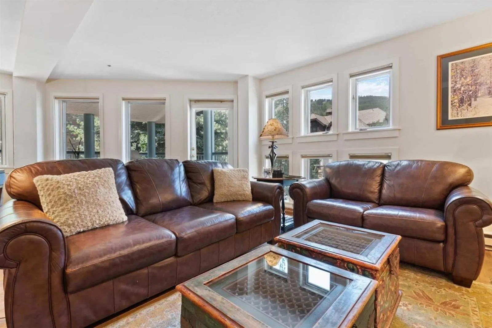 Village 2 Bedroom With In-out Access And Pool *
