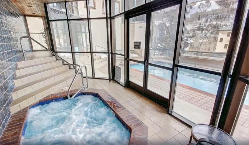 Apartment Village 2 Bedroom With In-out Access And Pool Beaver Creek