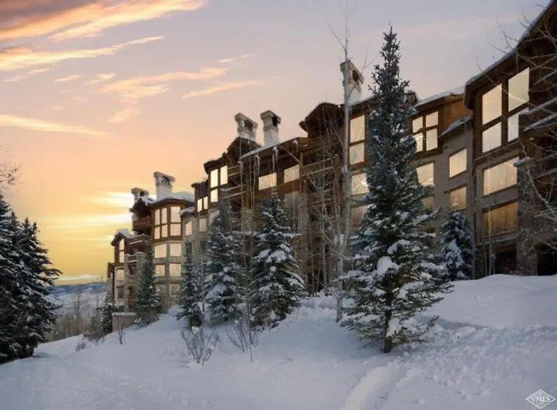 Elkhorn Lodge: Ski-in/ski-out 4br With Village Access Apartment